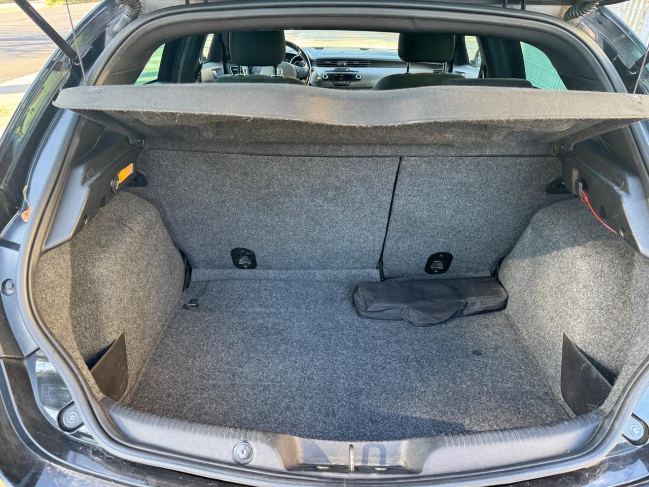 Alfa Romeo Giulietta 1.6 JTDm neopaten garanzia 12 mesi