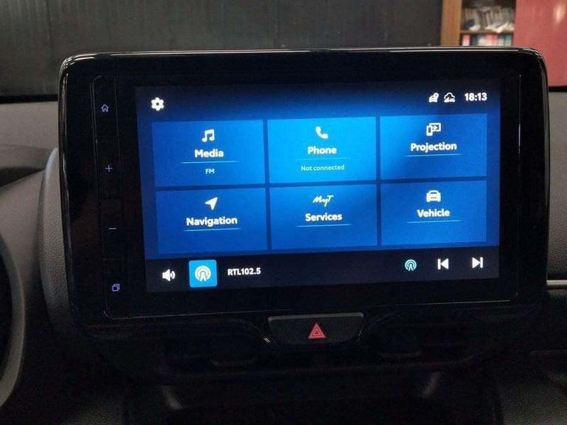 Toyota Yaris Hybrid Lounge MY22
