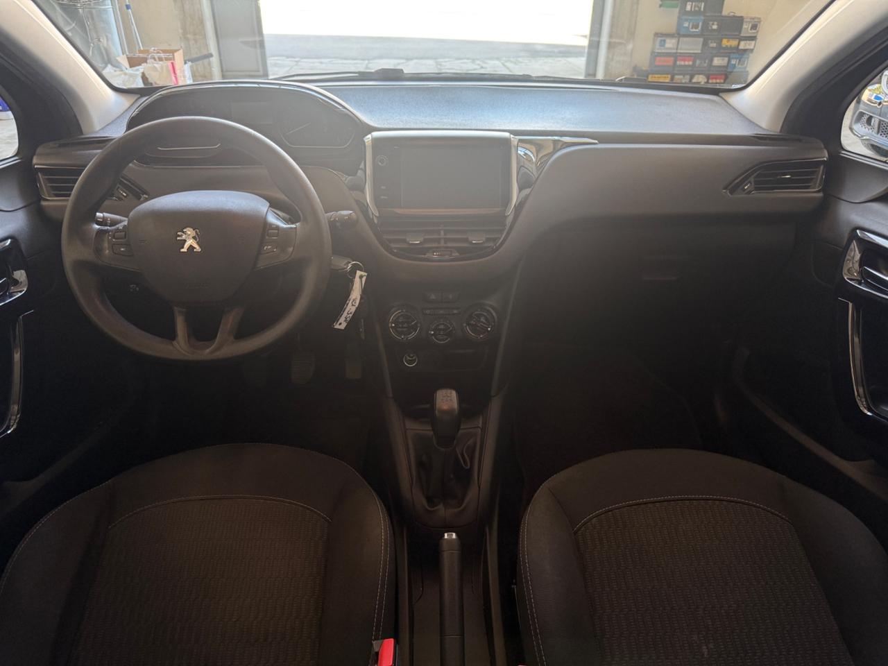 Peugeot 208 PureTech 82 5p. GPL Allure