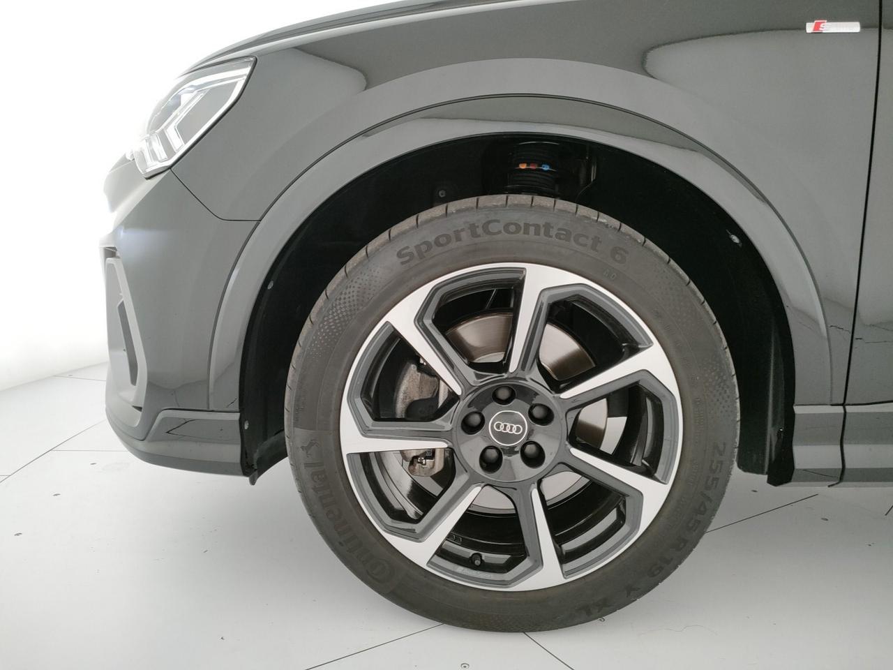 Audi Q3 40 2.0 tfsi s line edition quattro s-tronic