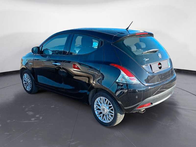 LANCIA Ypsilon 1.2 8v Gold s/CL 69cv E6