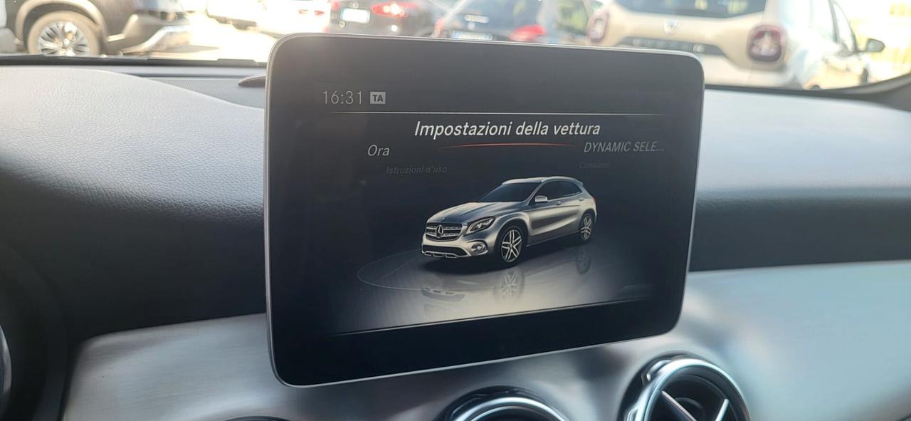 Mercedes-benz GLA 220 d Automatic 4Matic Premium Pack Night