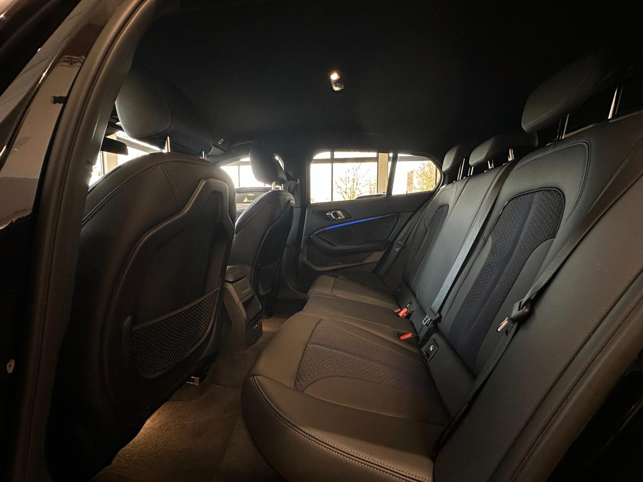 Bmw 118 d Msport auto *LUCI AMB*CARPLAY*HUD*