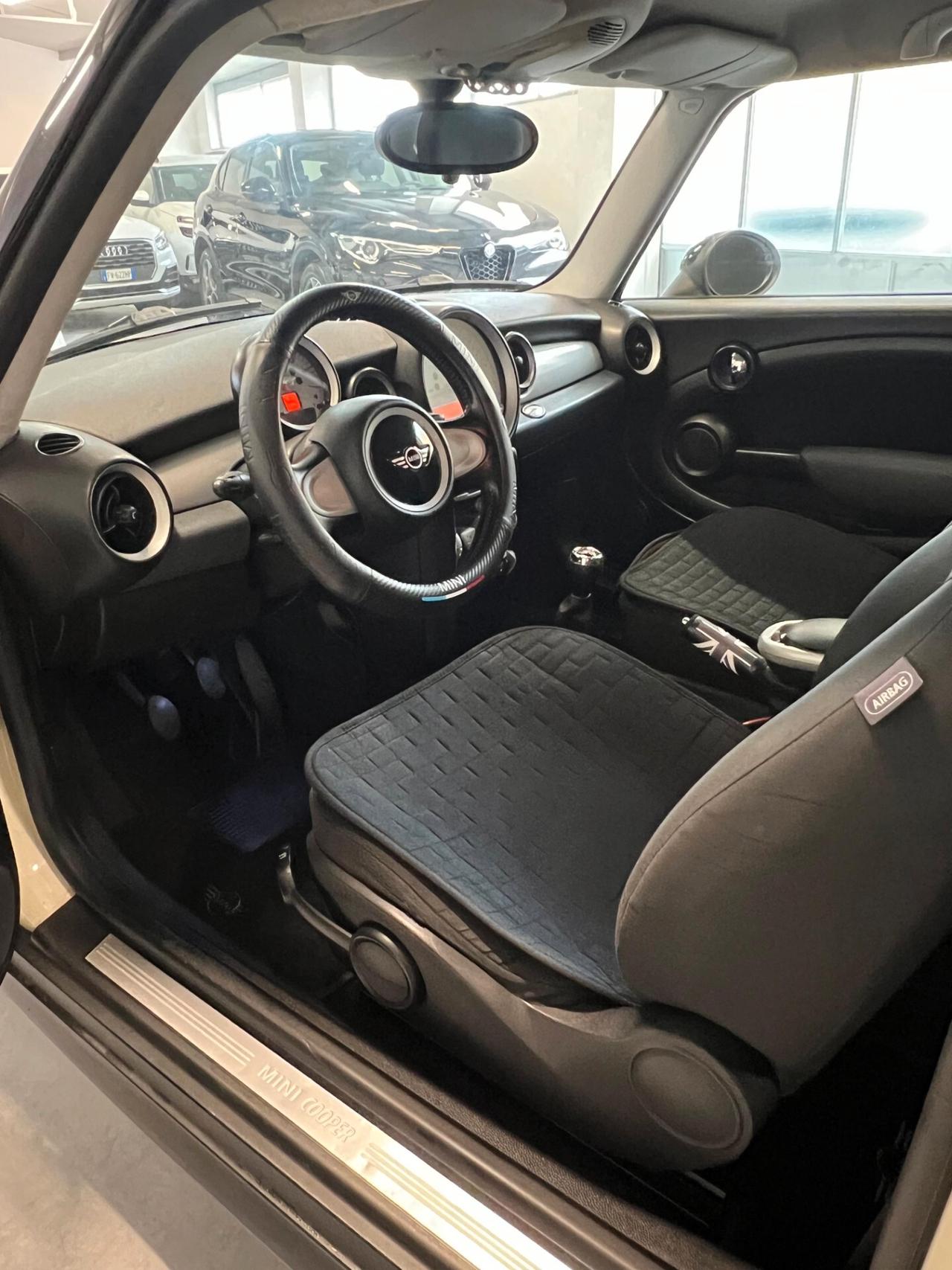 Mini 1.6 16V Cooper D