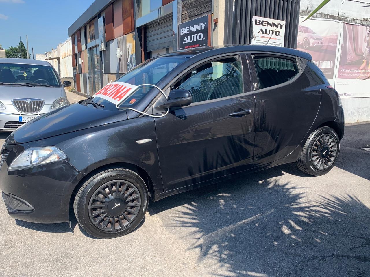 Lancia Ypsilon 1.2 69 CV 5 porte Elefantino