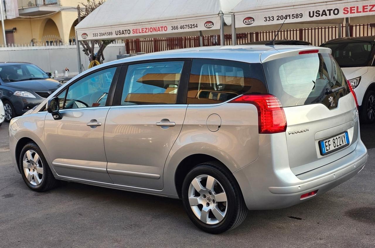 Peugeot 5008 1.6 HDi 112CV Tecno 7 posti