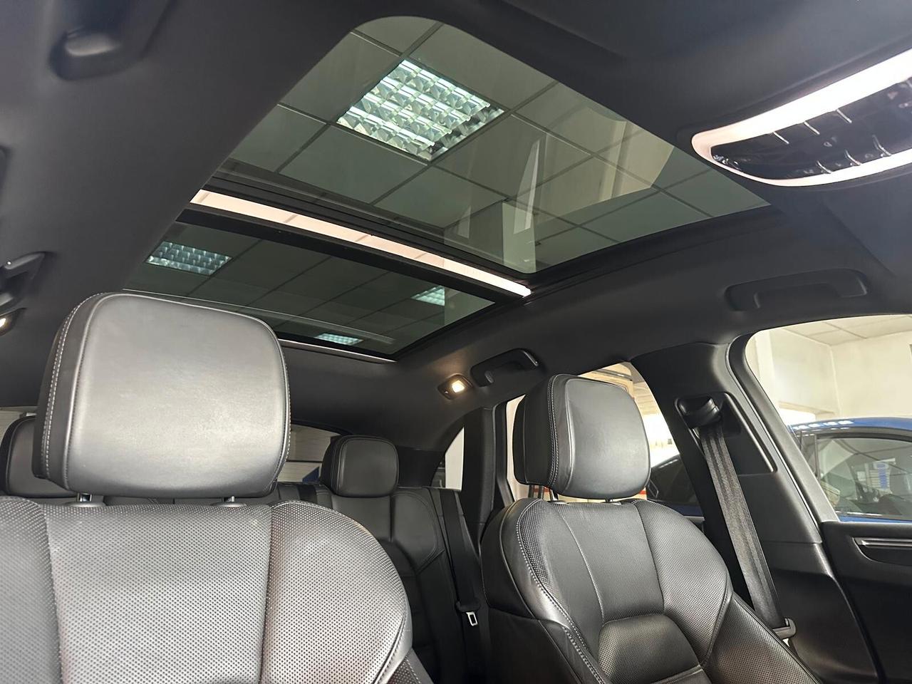 Porsche Macan 2.0 245 HP RESTYLING FULL TENUTA IN MODO MANIACALE