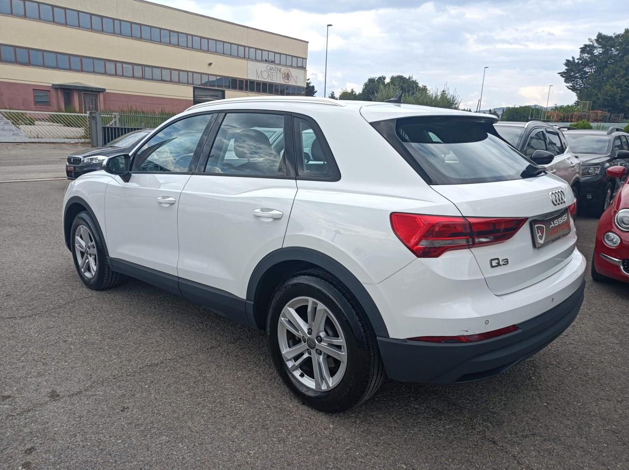 Audi Q3 40 TDI quattro S tronic Business Advanced