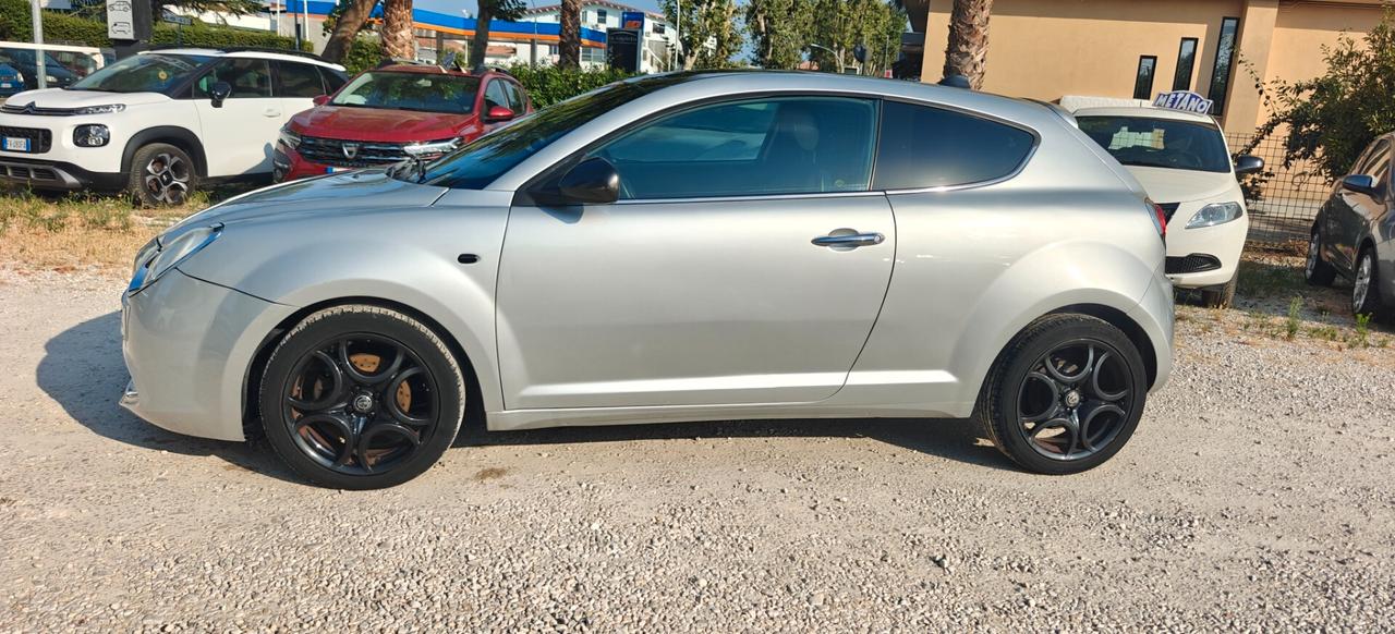 Alfa Romeo MiTo 1.3 JTDm 16V 90 CV Distinctive Sport Pack