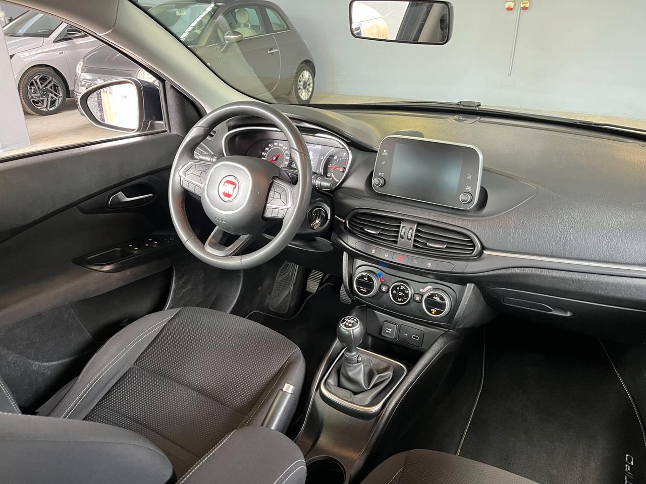 Fiat Tipo 1.6cc MJET 120cv LOUNGE - STATIONWAGON