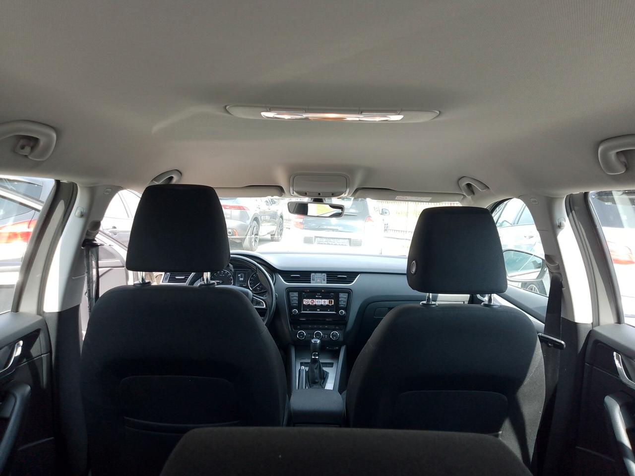 Skoda Octavia 1.6 TDI CR 110 CV DSG Wagon