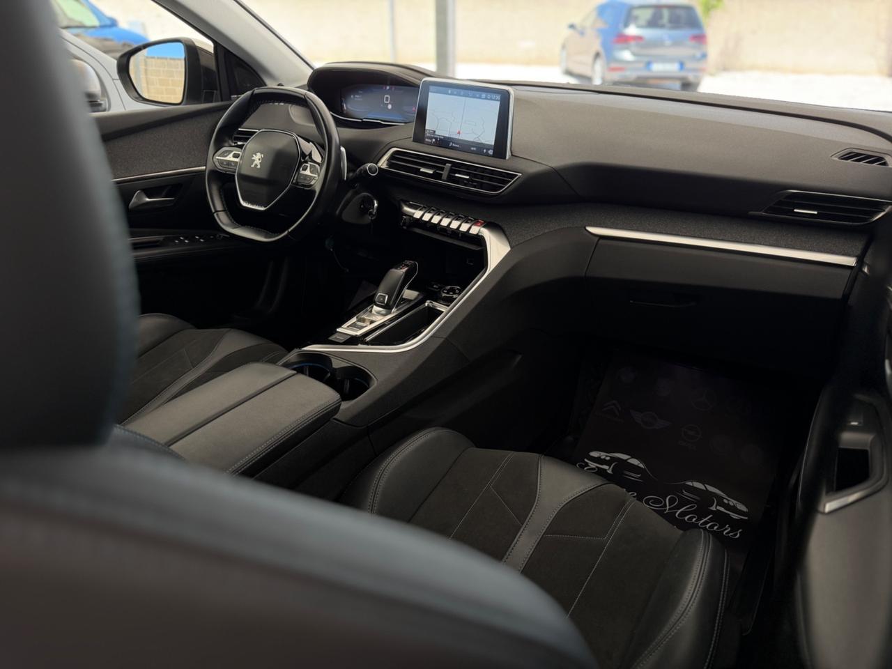 Peugeot 3008 BlueHDi 130 S&S EAT8 Crossway