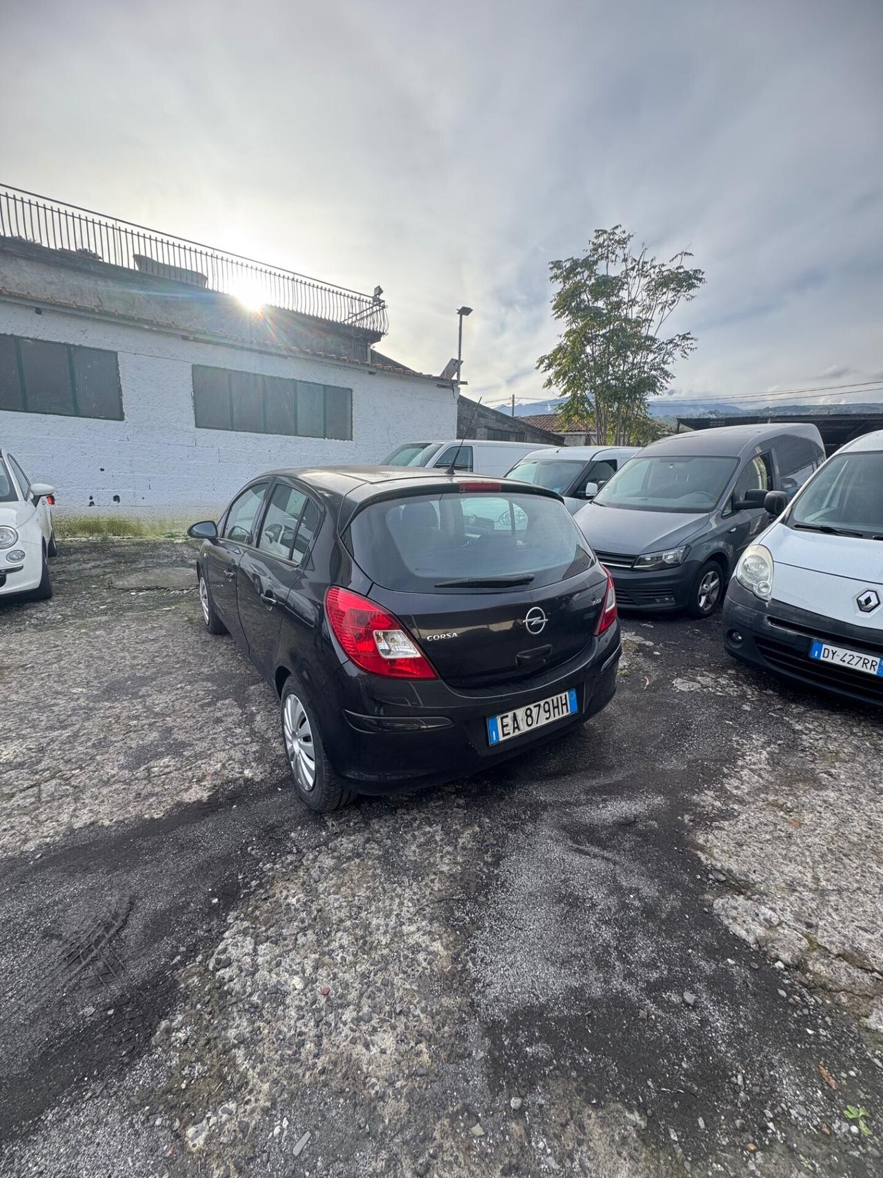 Opel Corsa 1.2 80CV 5 porte GPL-TECH Club