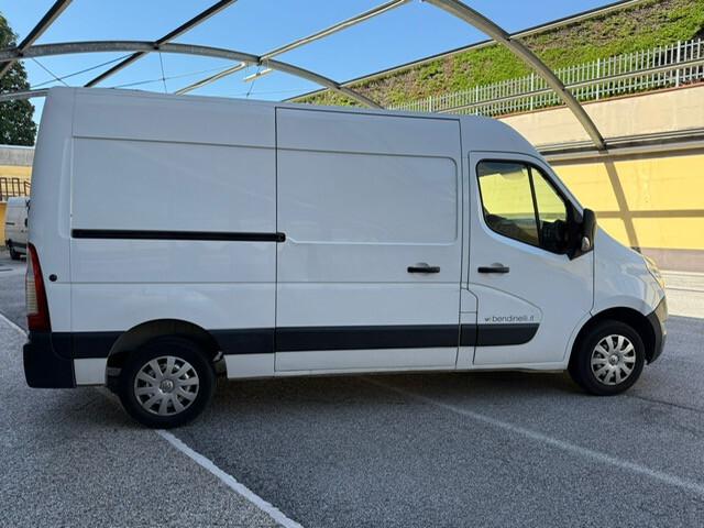 Renault Master 2.2Dci Tetto Alto PM
