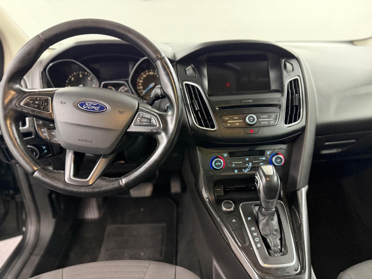 Ford Focus (anno 2017)CAMBIO AUTOMATICO