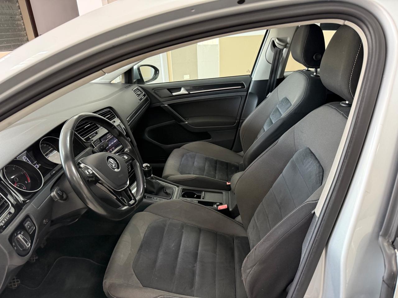 Volkswagen Golf Business 1.6 TDI 5p. Highline BlueMotion Technology