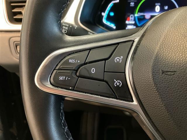 RENAULT Captur 1.6 E-Tech hybrid Intens 145cv auto