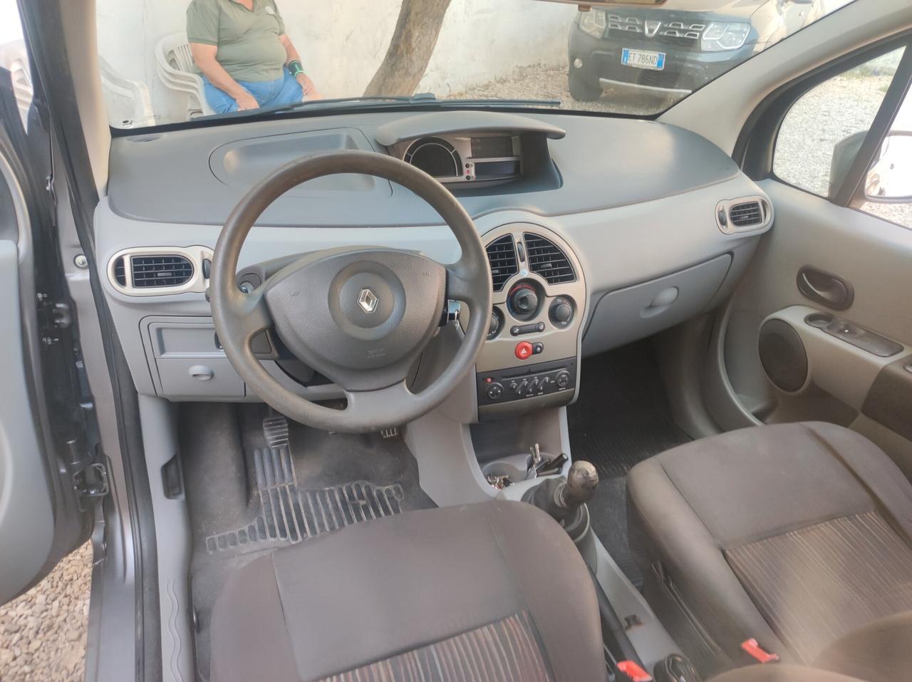 Renault Modus Grand 1.5 dCi 70CV
