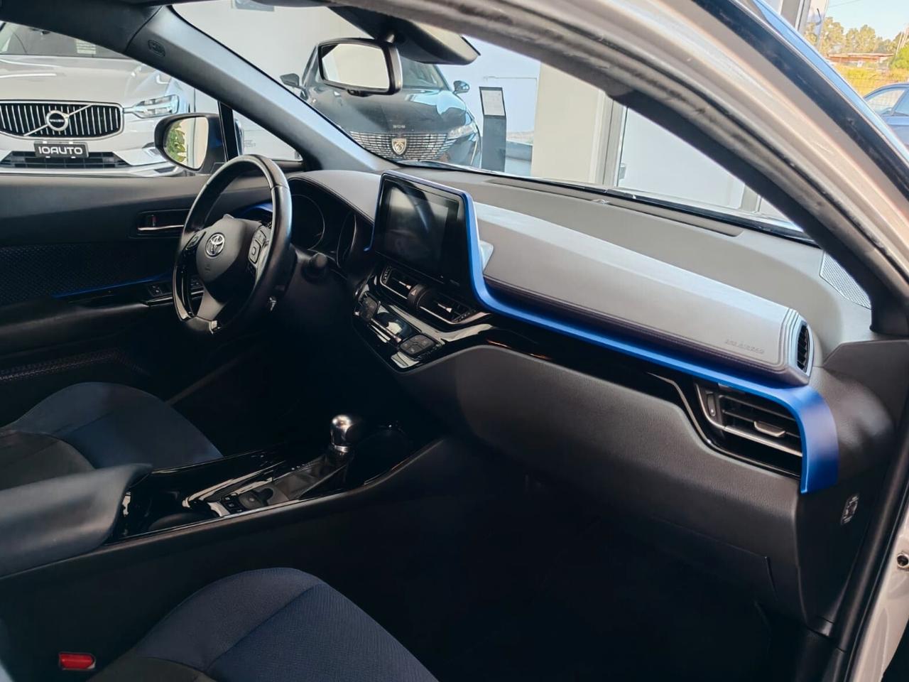 Toyota C-HR 1.8 Hybrid E-CVT Style