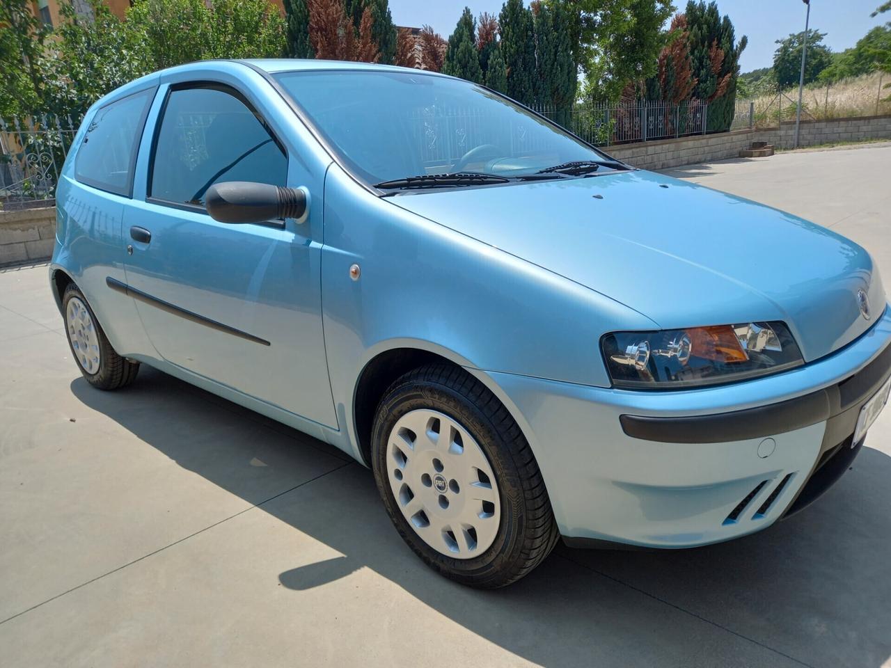 Fiat Punto 1.2i cat Feel SOLO 30000 KM !!!!!