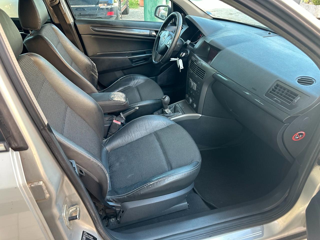 Opel Astra 1.6 16V Twinport Station Wagon Cosmo