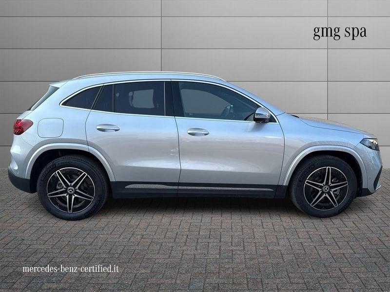 Mercedes-Benz EQA 300 AMG Line Advanced 4matic
