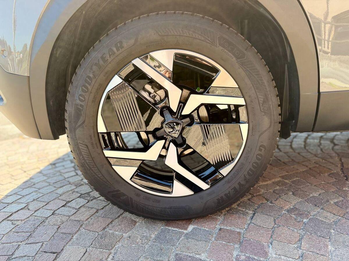 Peugeot 2008 1.2 puretech GT s&s 130cv eat8