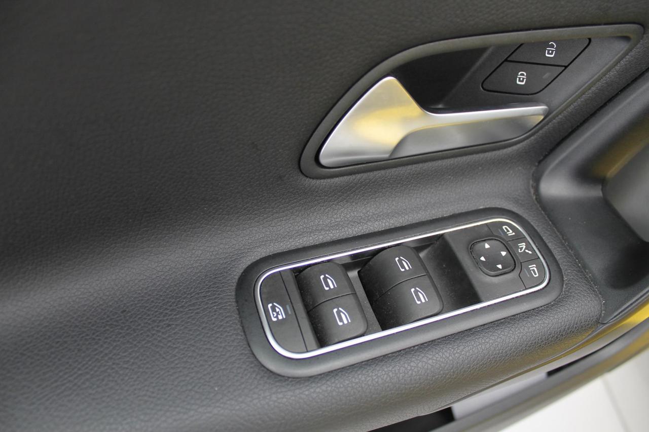Mercedes Classe A 200 d Sport Night Edition Plus Auto TETTO