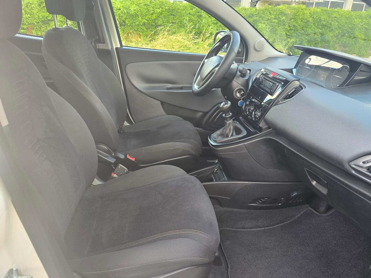 Lancia Ypsilon 1.2 Gpl