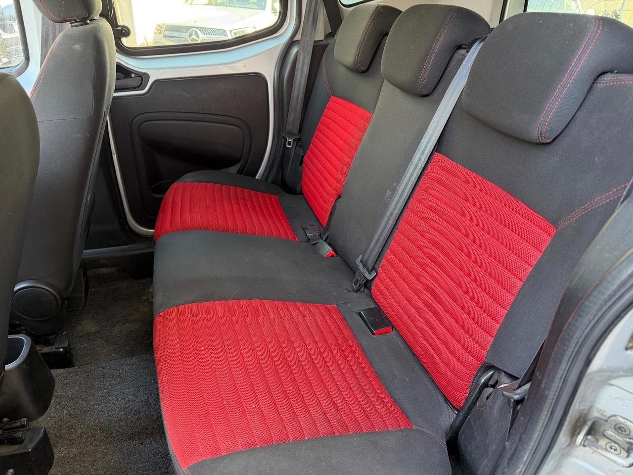 Fiat Qubo 1.3 MJT 75 CV Trekking ok neopatentati