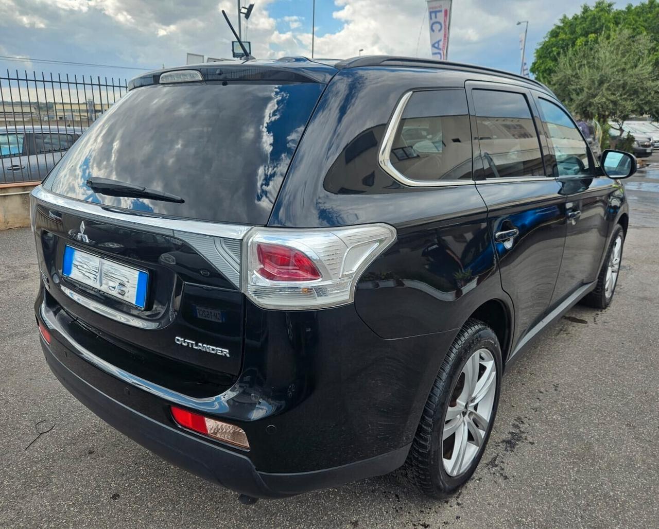 Mitsubishi Outlander perfette condizioni