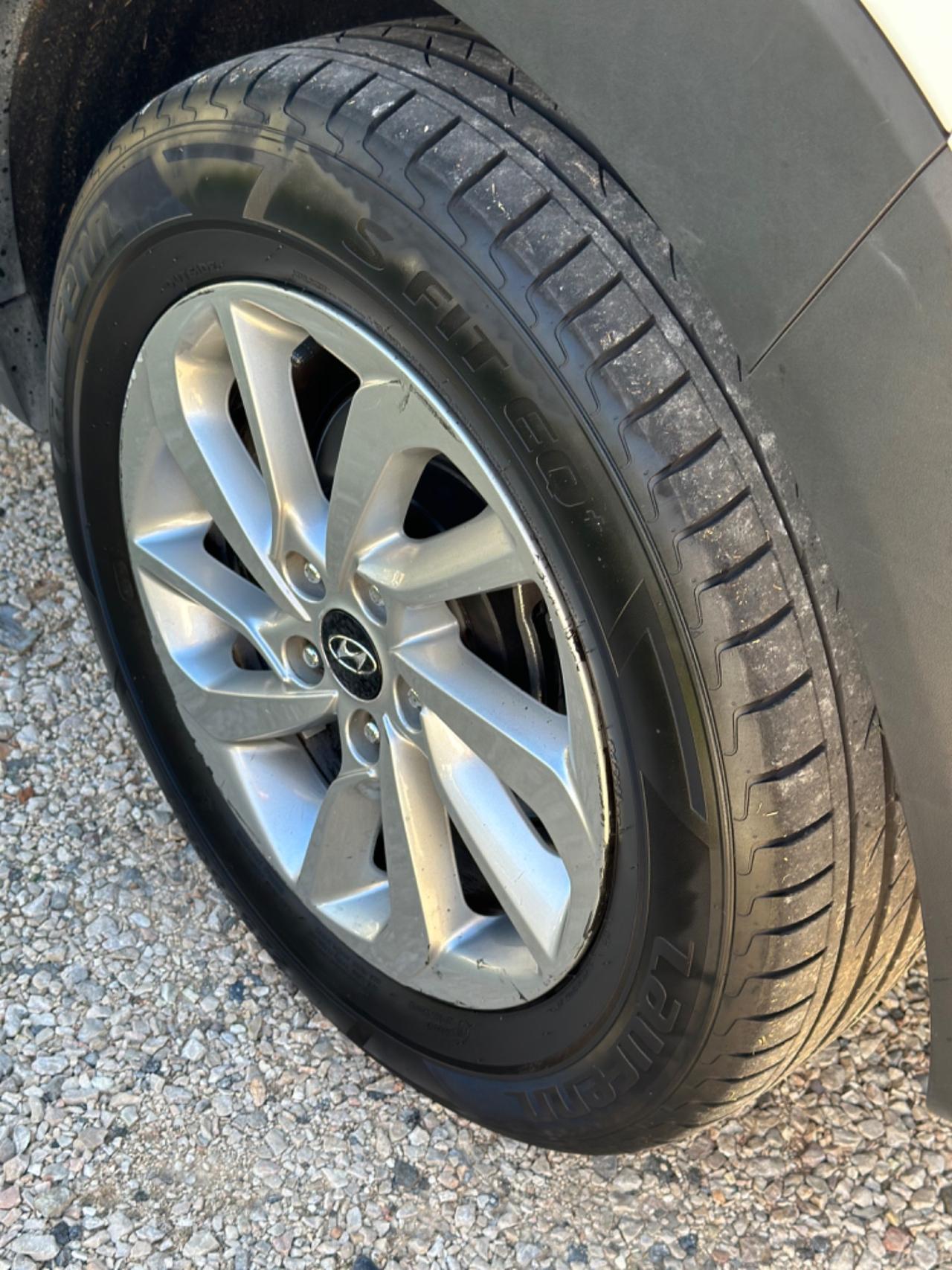 Hyundai TUCSON 1.7 CRDi XPOSSIBILE UNICOPR