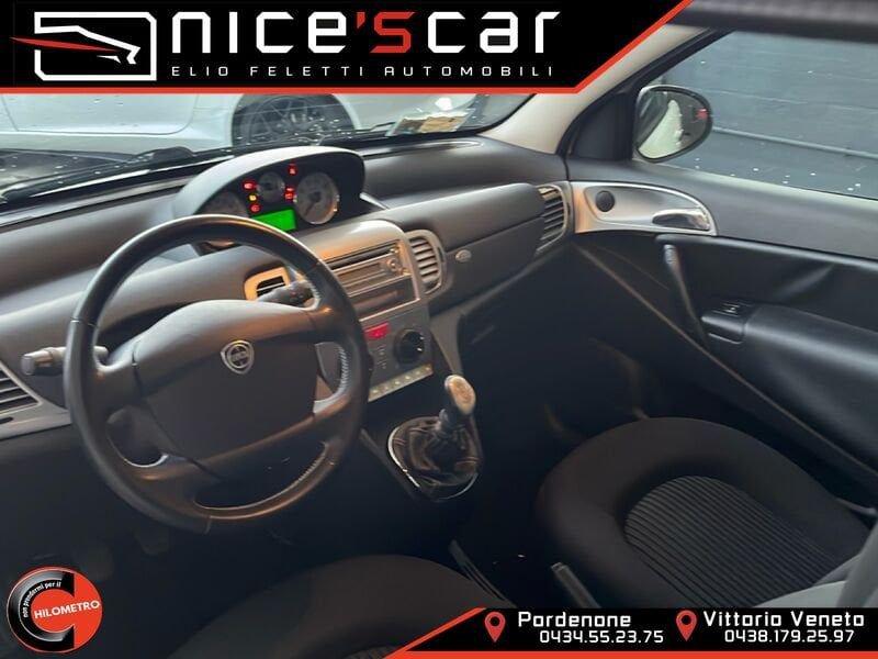 Lancia Ypsilon 1.2 Oro