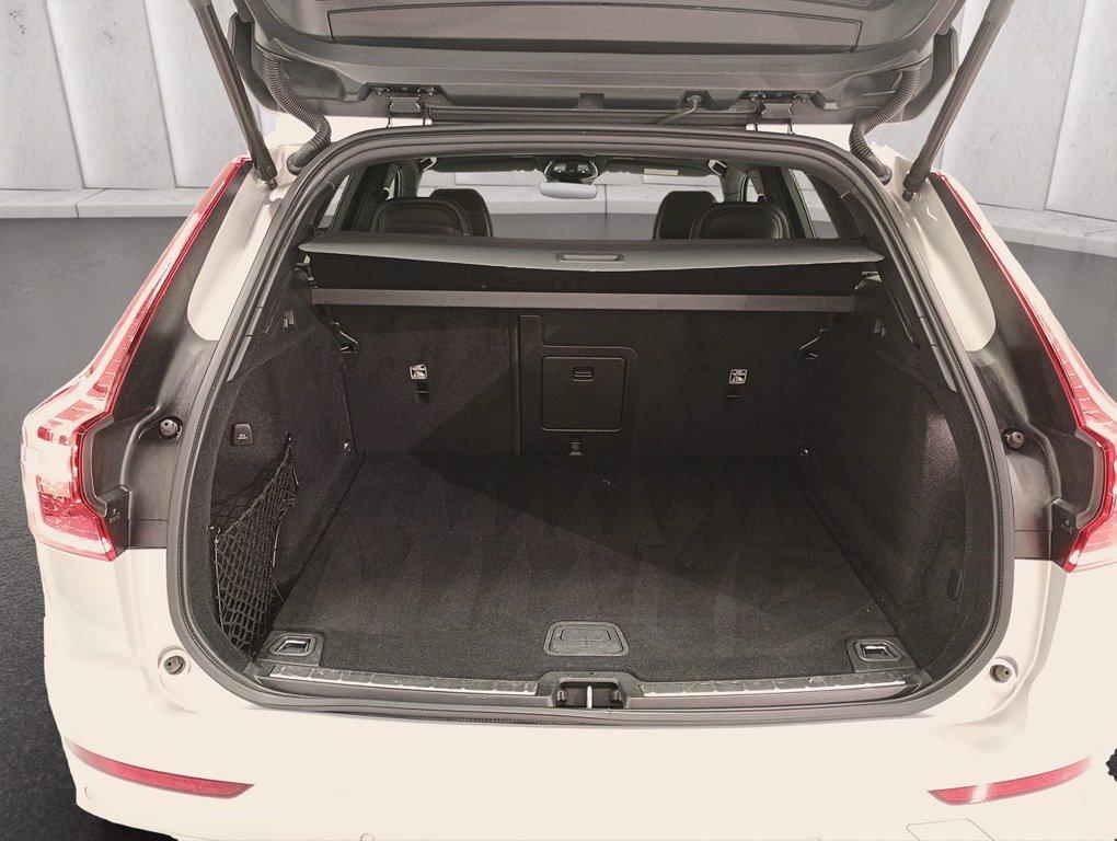 VOLVO XC60 2.0 b4 R-design awd auto my20 del 2022