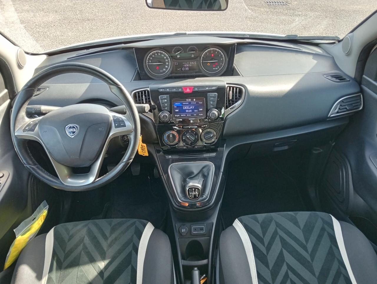 Lancia Ypsilon 1.2 69 CV 5 porte Gold 5 posti