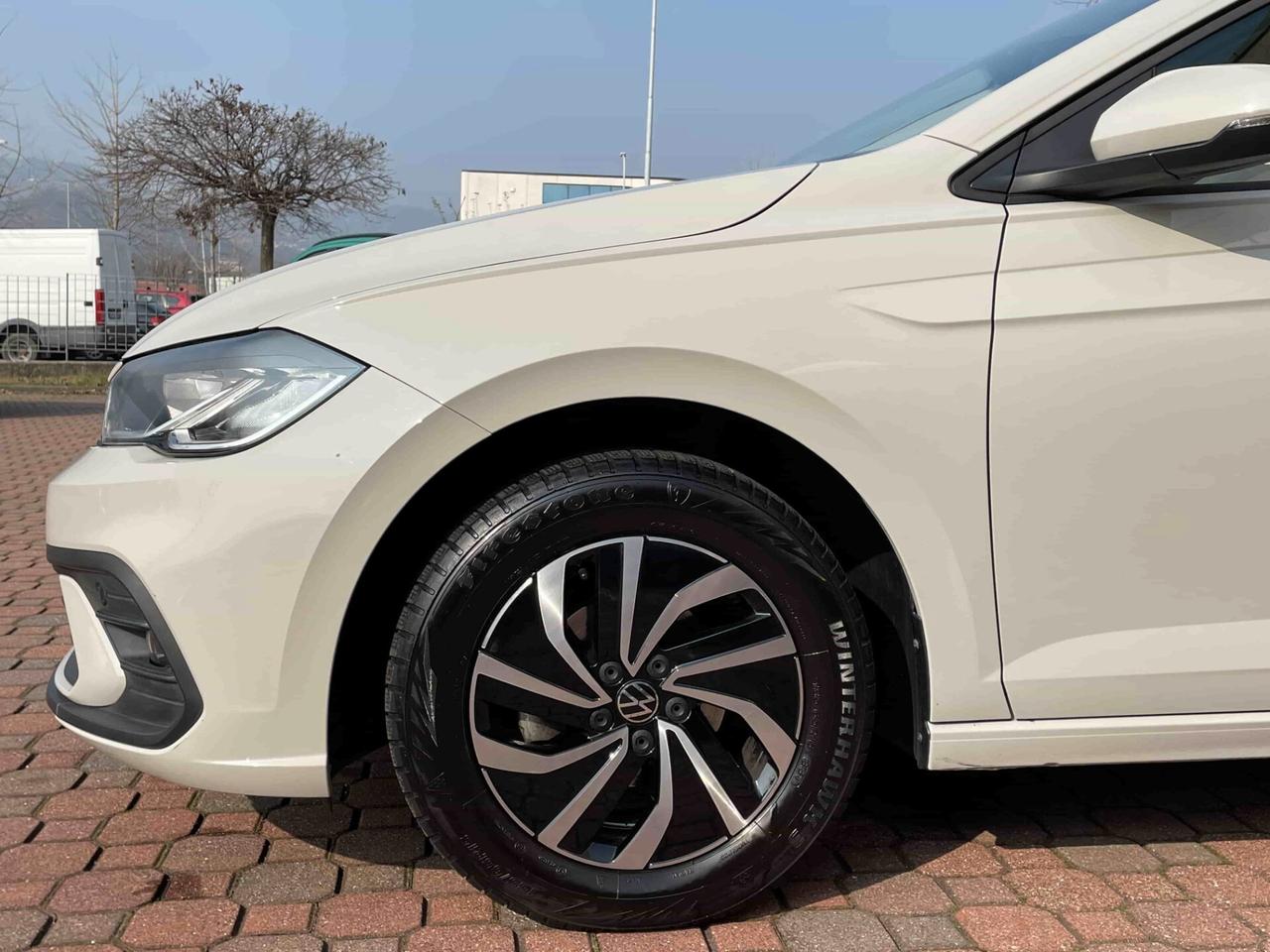 Volkswagen Polo 1.0 LIFE 80cv NEOPATENTATI