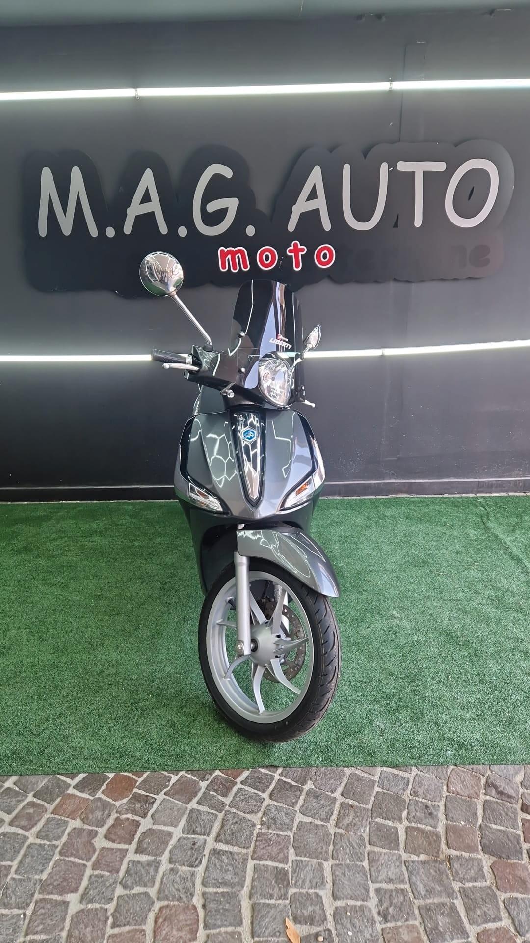 Piaggio Liberty S 125 BASE