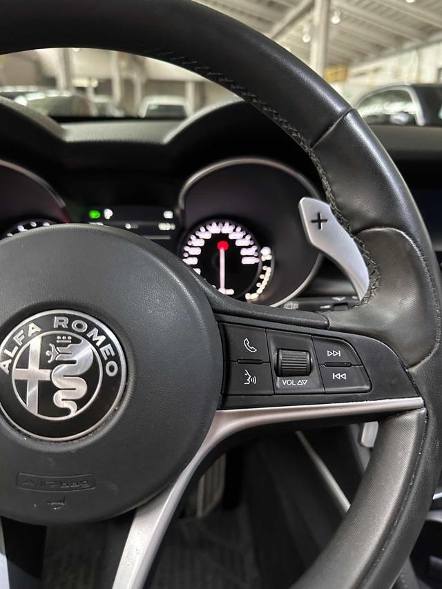 ALFA ROMEO Stelvio 2.0 Turbo 200 CV AT8 Q4 Super