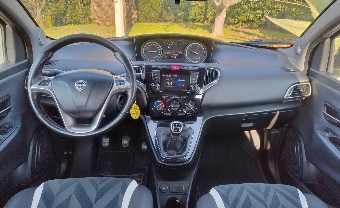 Lancia Ypsilon 1.2 69 CV 5 porte GPL Ecochic Gold