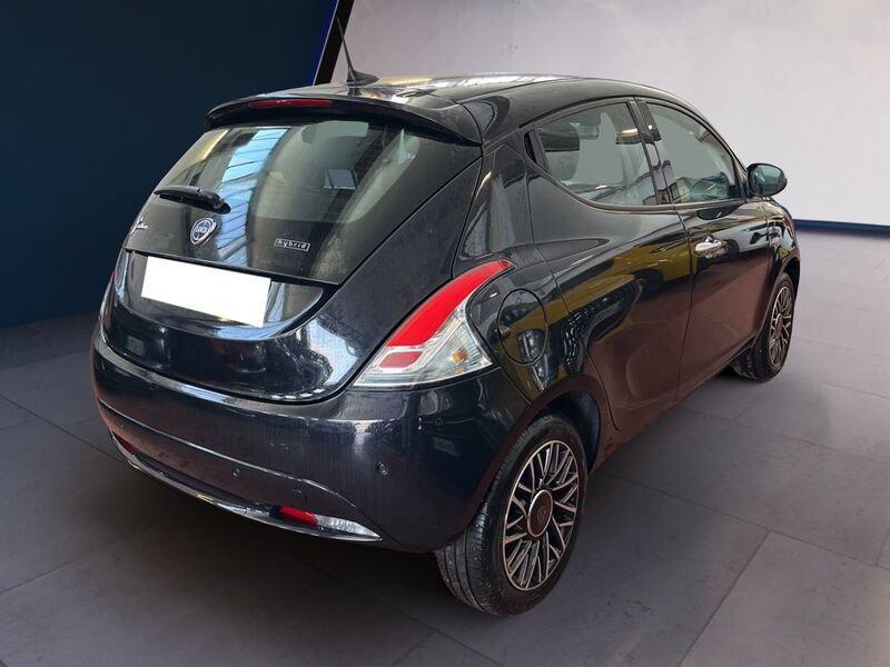 Lancia Ypsilon III 2021 1.0 firefly hybrid Gold s&s 70cv