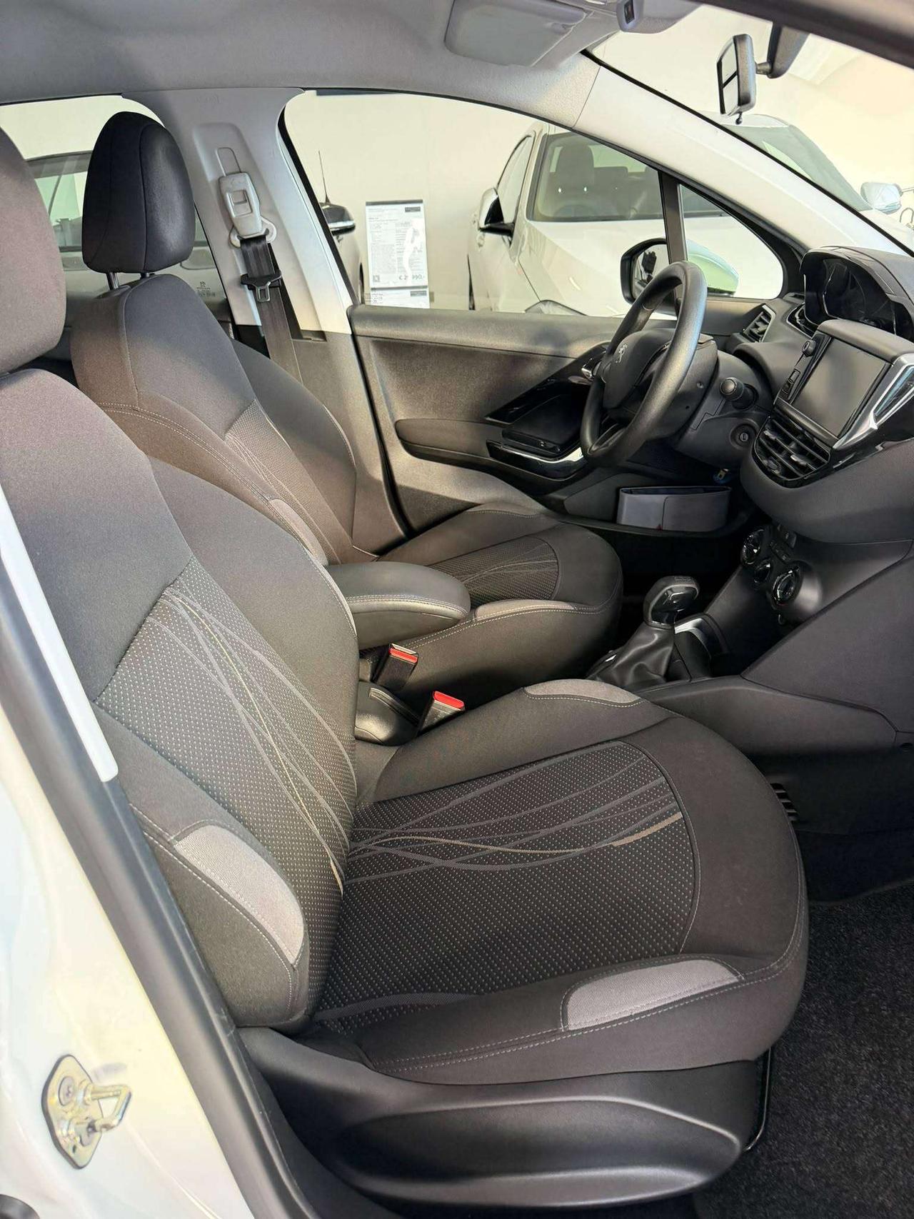 Peugeot 208 208 I 5p 1.4 hdi 8v Allure