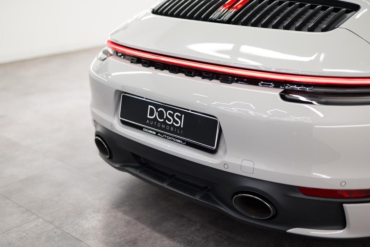 Porsche 911 Carrera Cabriolet GESSO