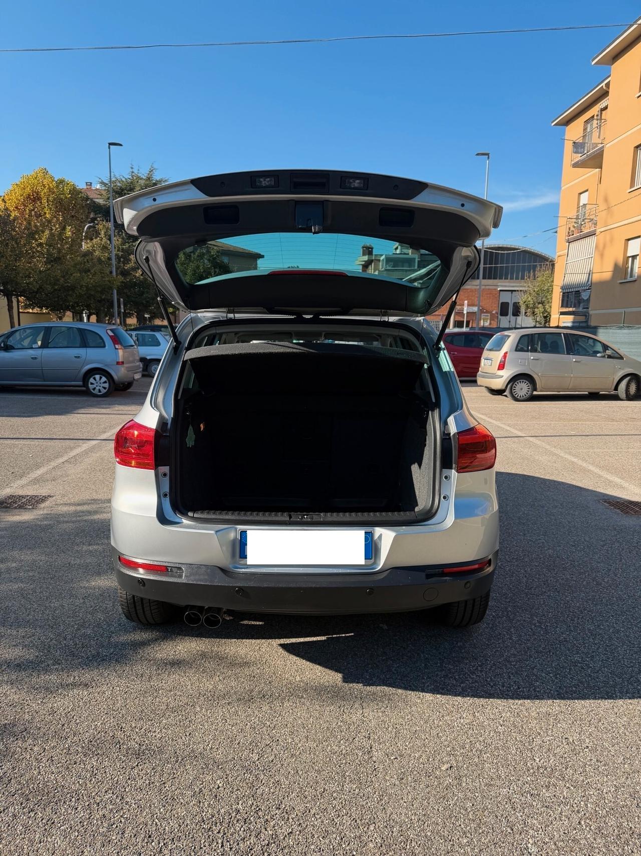 Volkswagen Tiguan 2.0 tdi - NAV. - 12 MESI DI GARANZIA -