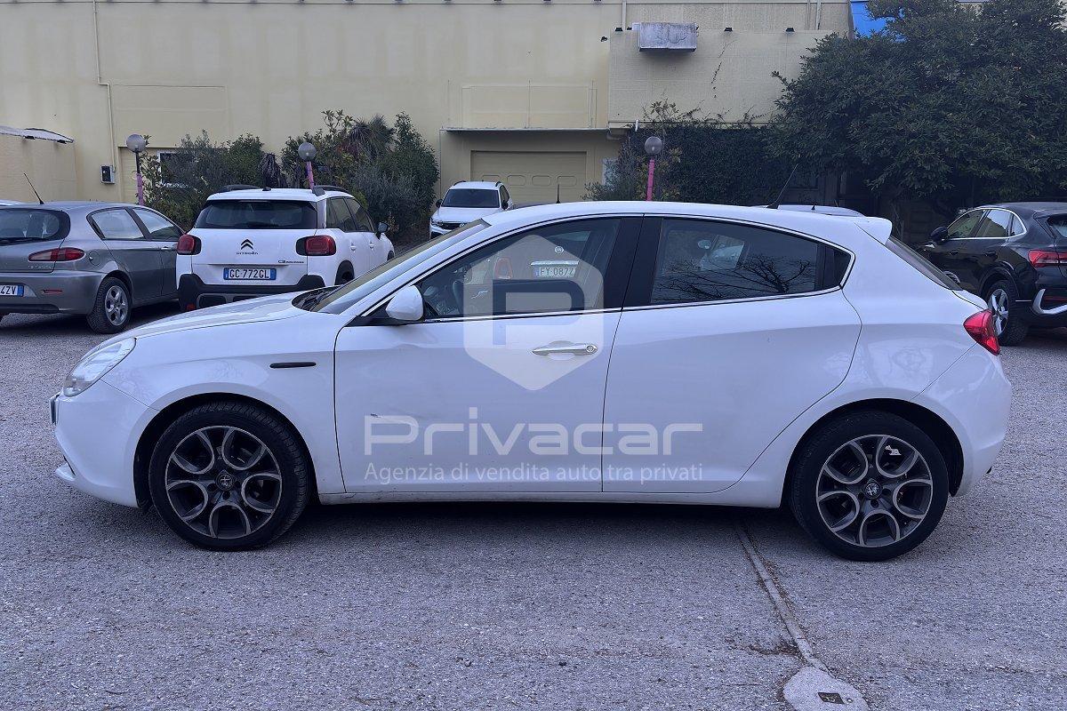 ALFA ROMEO Giulietta 1.6 JTDm-2 105 CV Distinctive