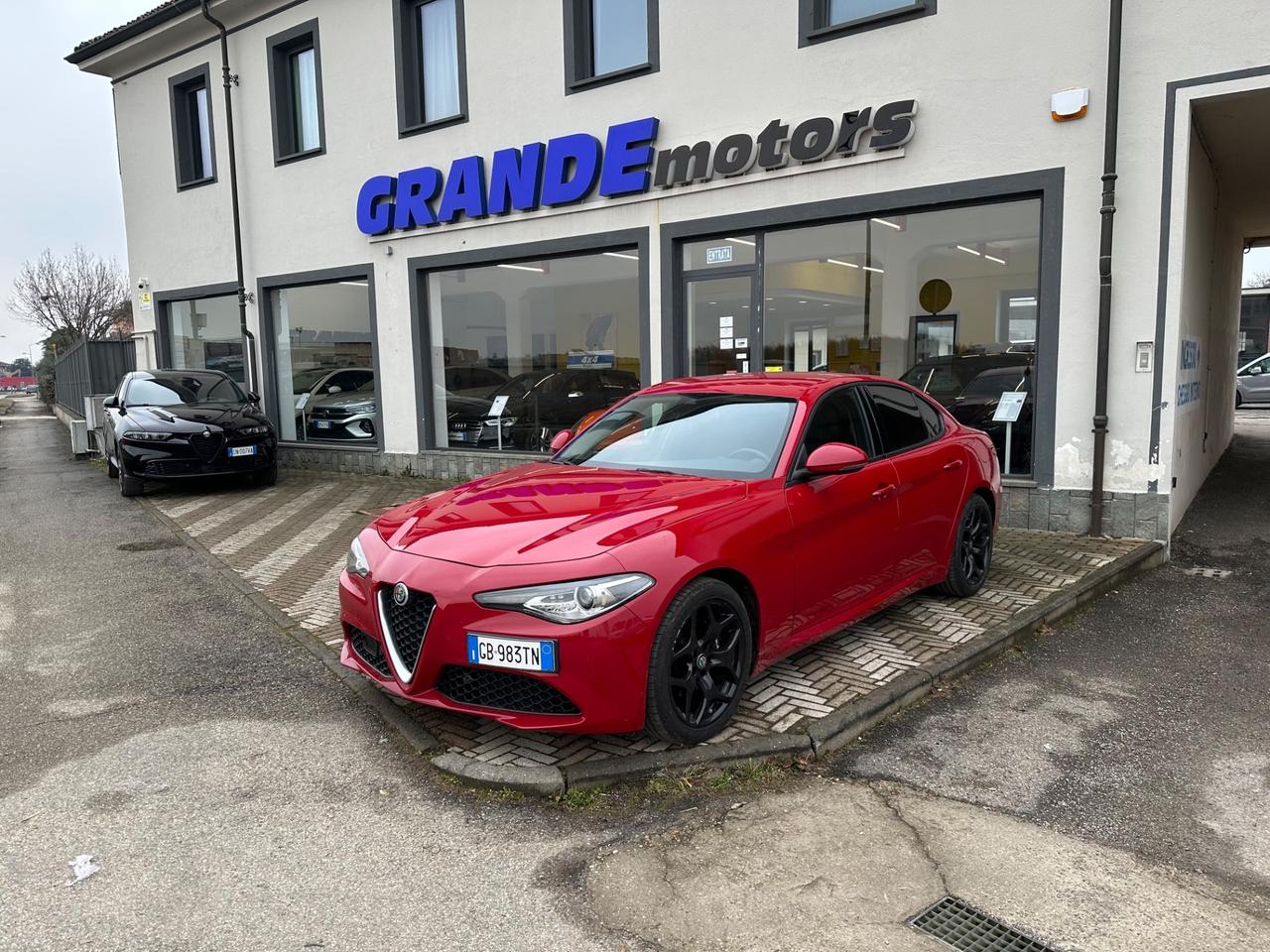 Alfa Romeo Giulia 2.0 Turbo 200 CV AT8 Executive