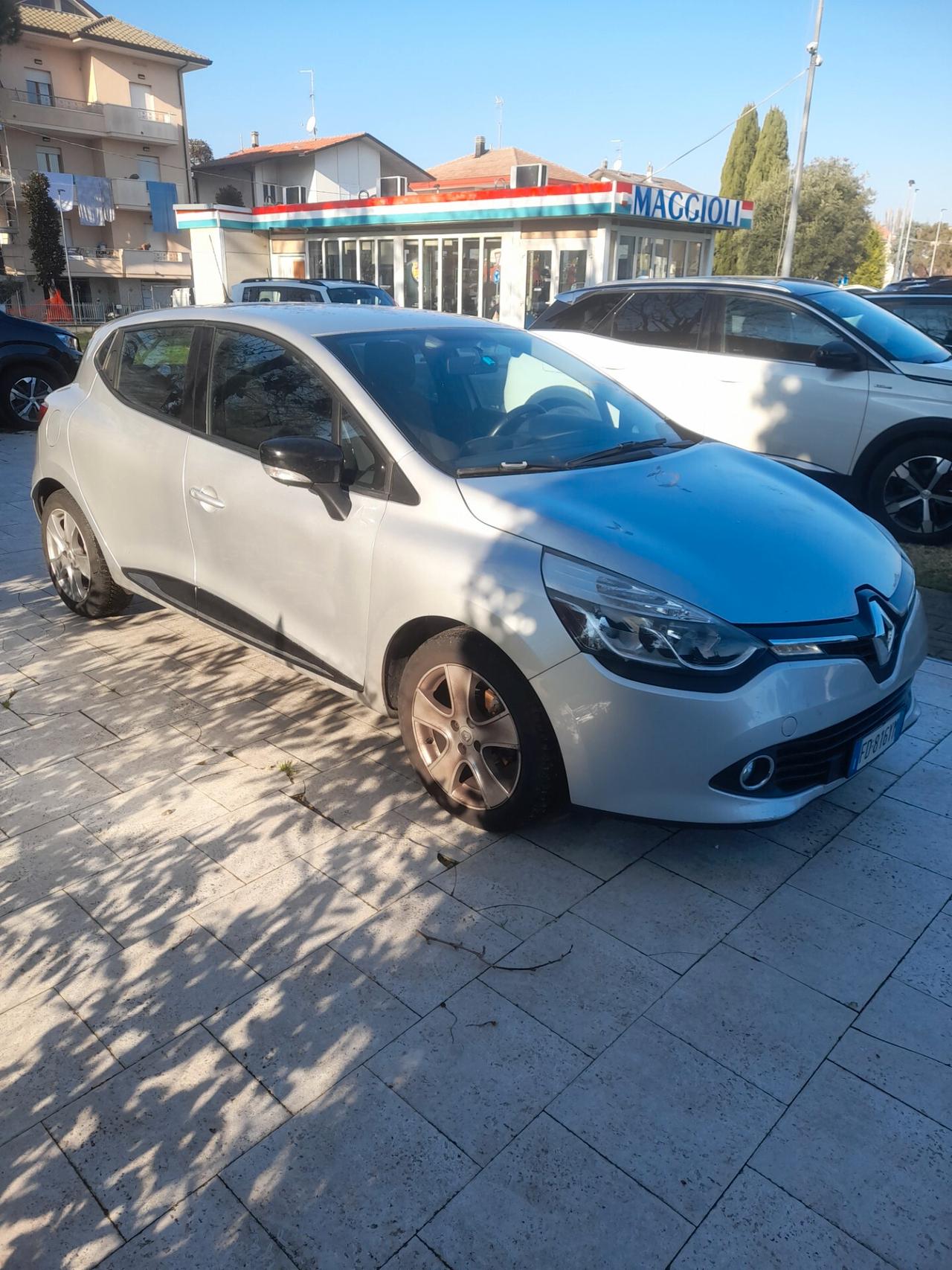 Renault Clio dCi 75CV Zen