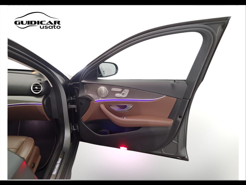 Mercedes-Benz Classe E - W213 Berlina - E 220 d Premium Plus 4matic auto m