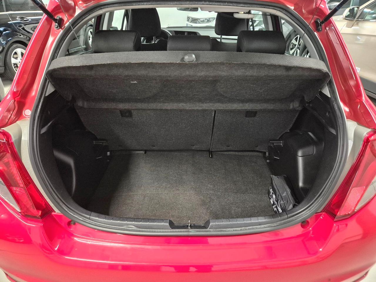 Toyota Yaris 1.0 5 porte Lounge