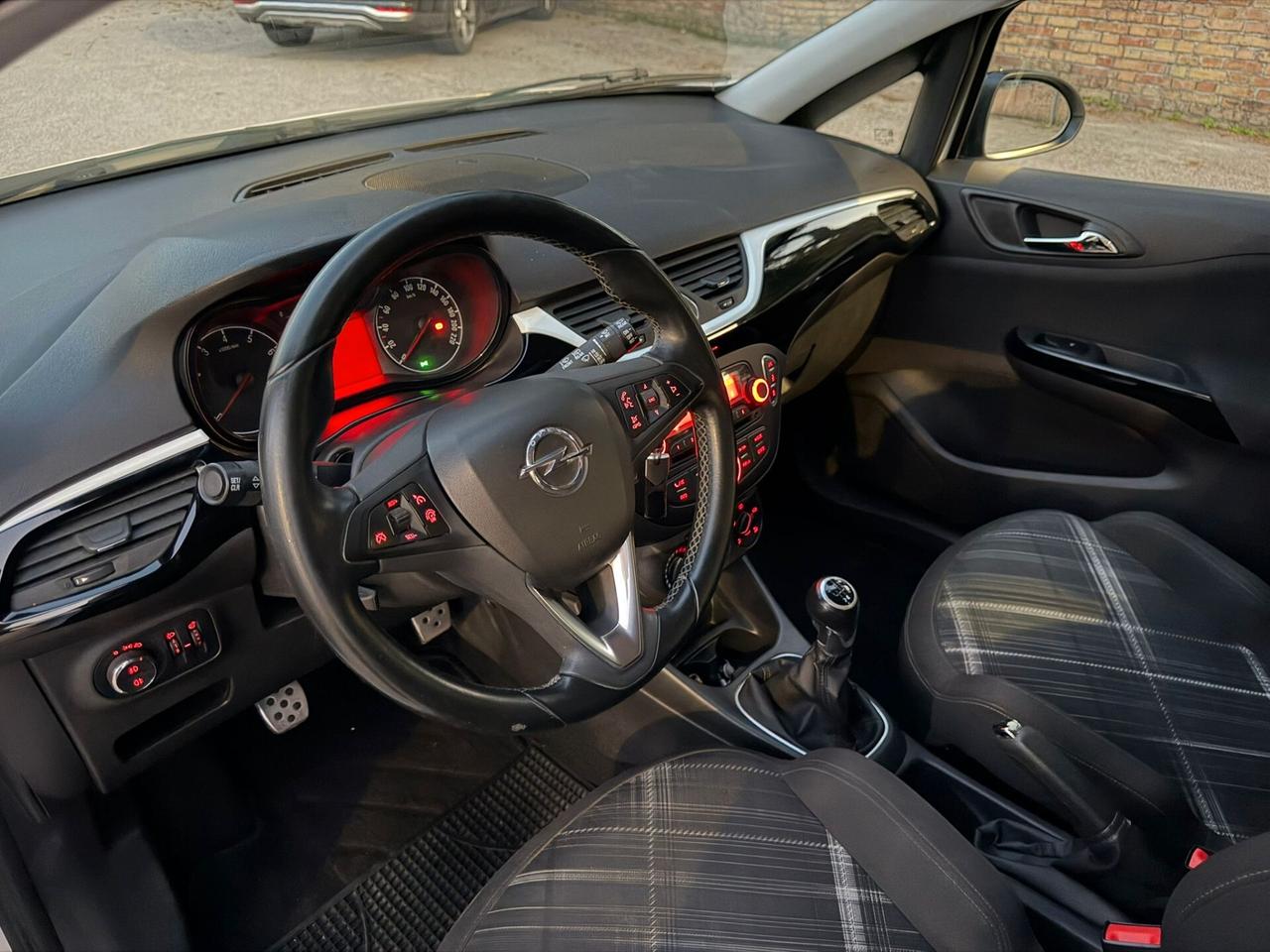 Opel Corsa 1.4 90CV GPL Tech 5 porte Innovation