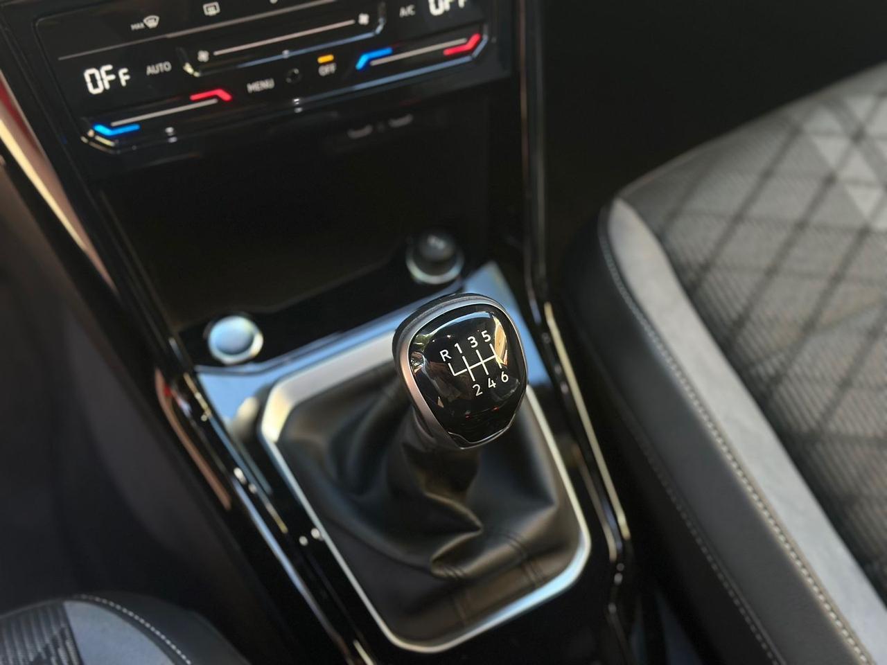 Volkswagen T-Roc 1.0 TSI R LINE #11172